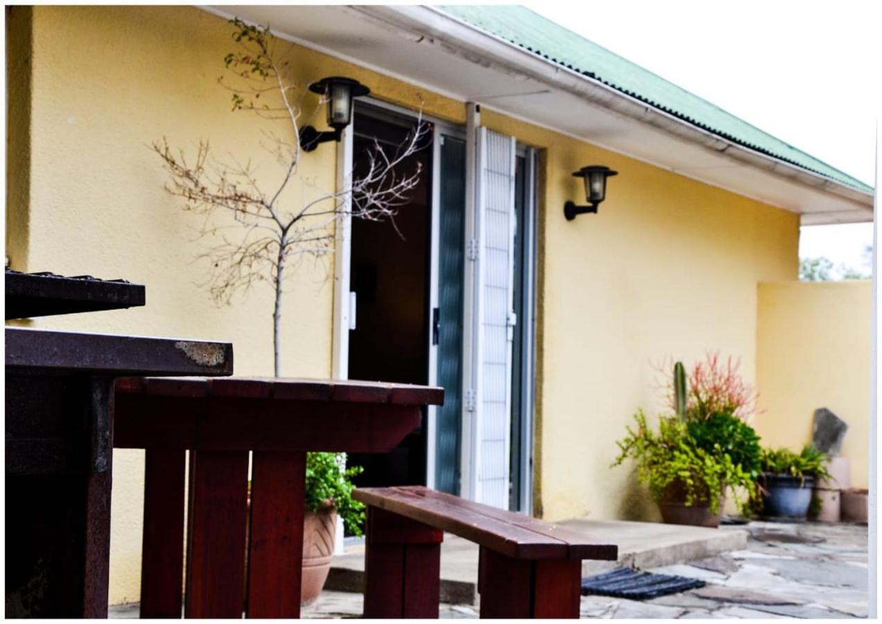 Grace'S Place Beaufort West Exterior foto